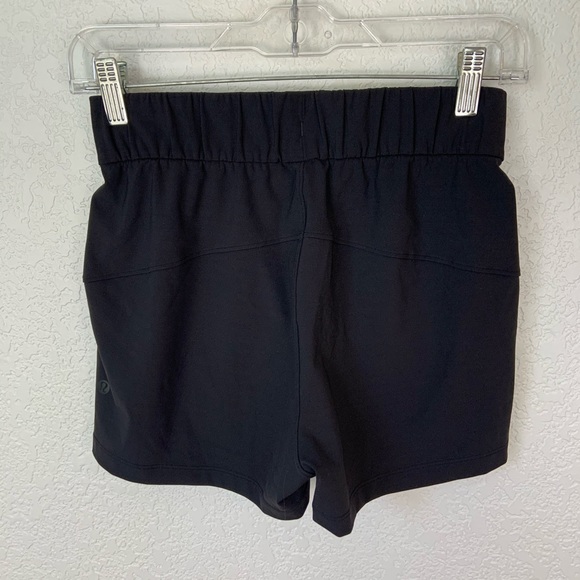 Lululemon Tracker Shorts Black 4 - Picture 3 of 6